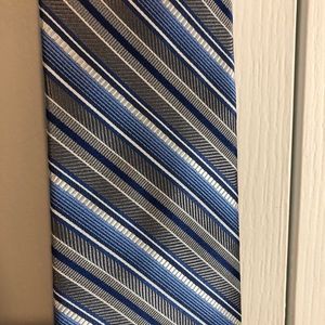 Gray and blue silk tie